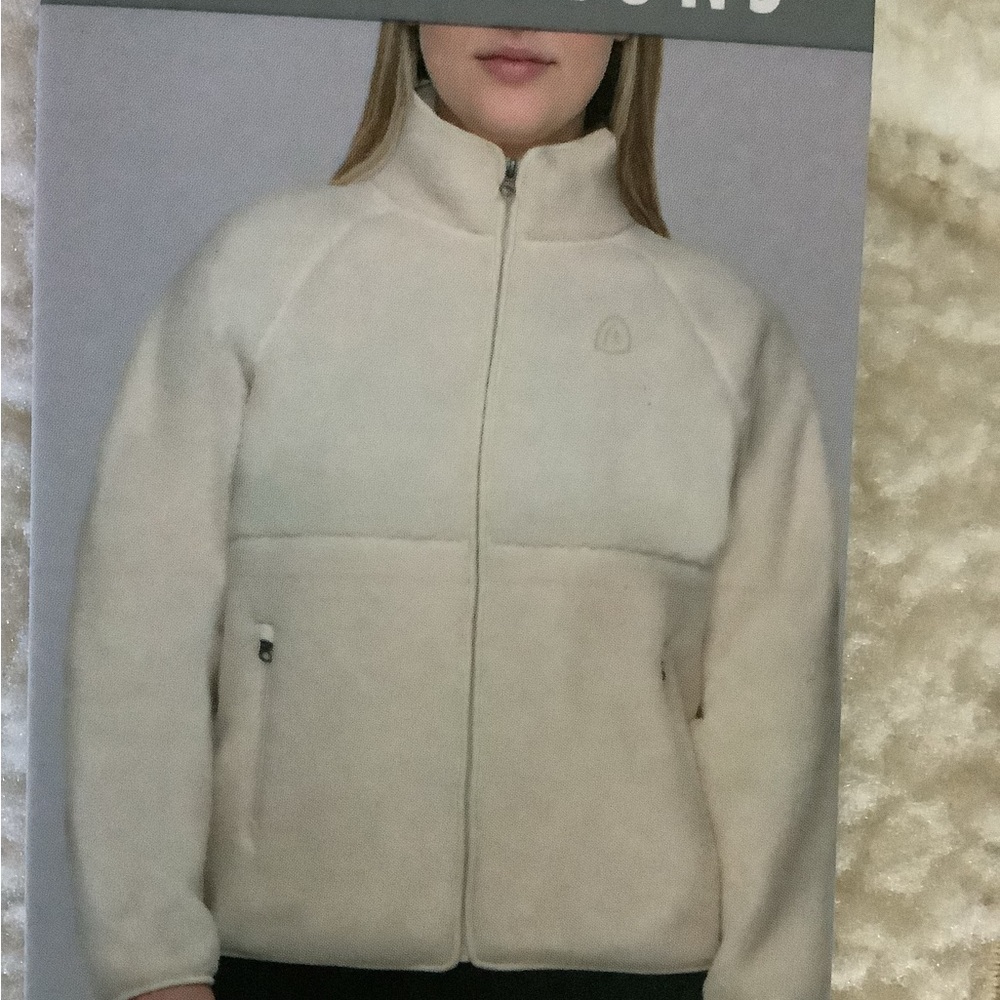 NEW Women’s White Cream  Fleece Full Zip Jacket Large